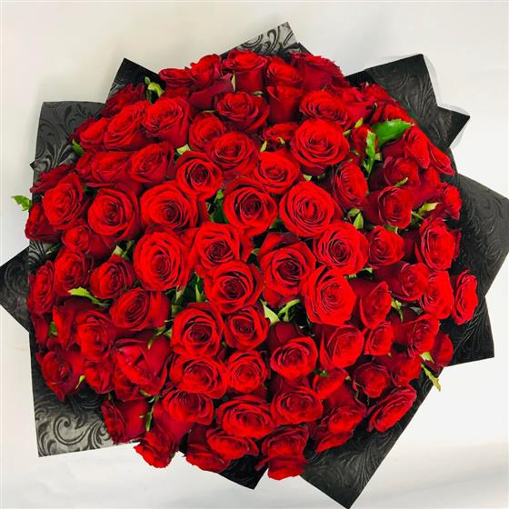valentine-red-rose-bouquet
