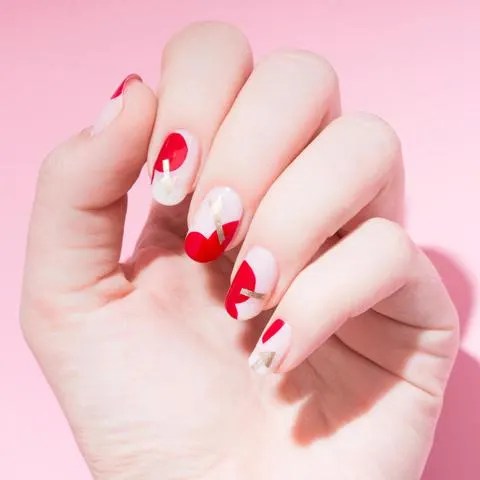 Valentine-Day-Pink-Red-Nails-Design